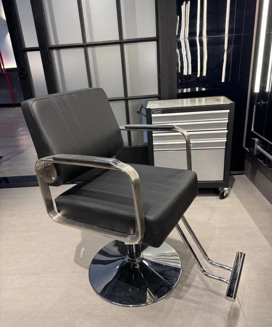 Alquiler de local para peluquería en Cordón 5