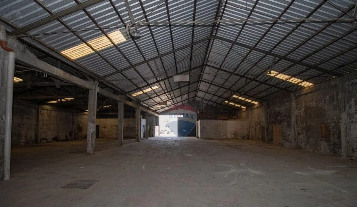 ALQUILER GALPÓN, DEPÓSITO, PUERTO 3000 metros 3