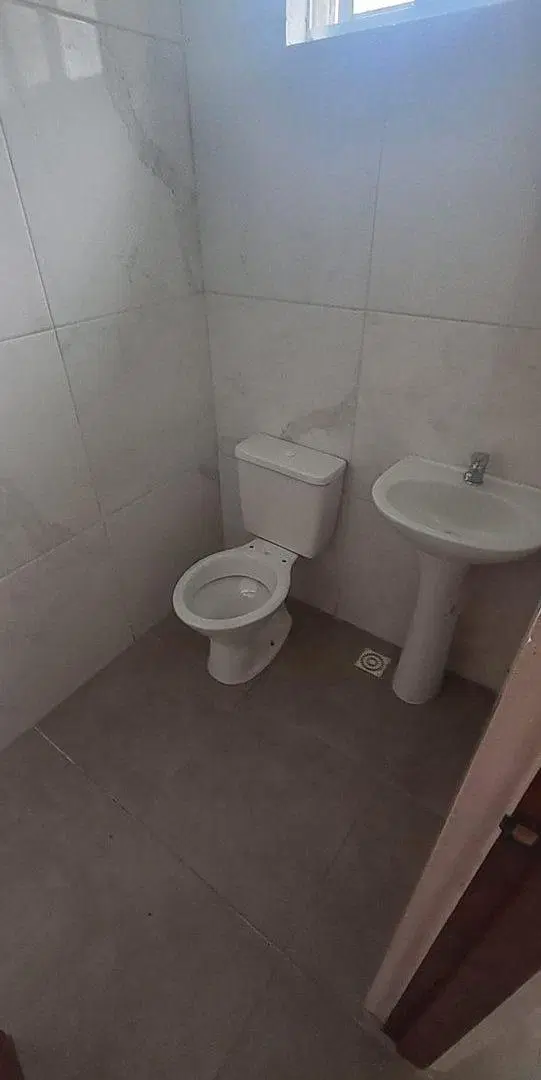 ALQUILER GALPÓN, DEPÓSITO, PUERTO 3000 metros 4