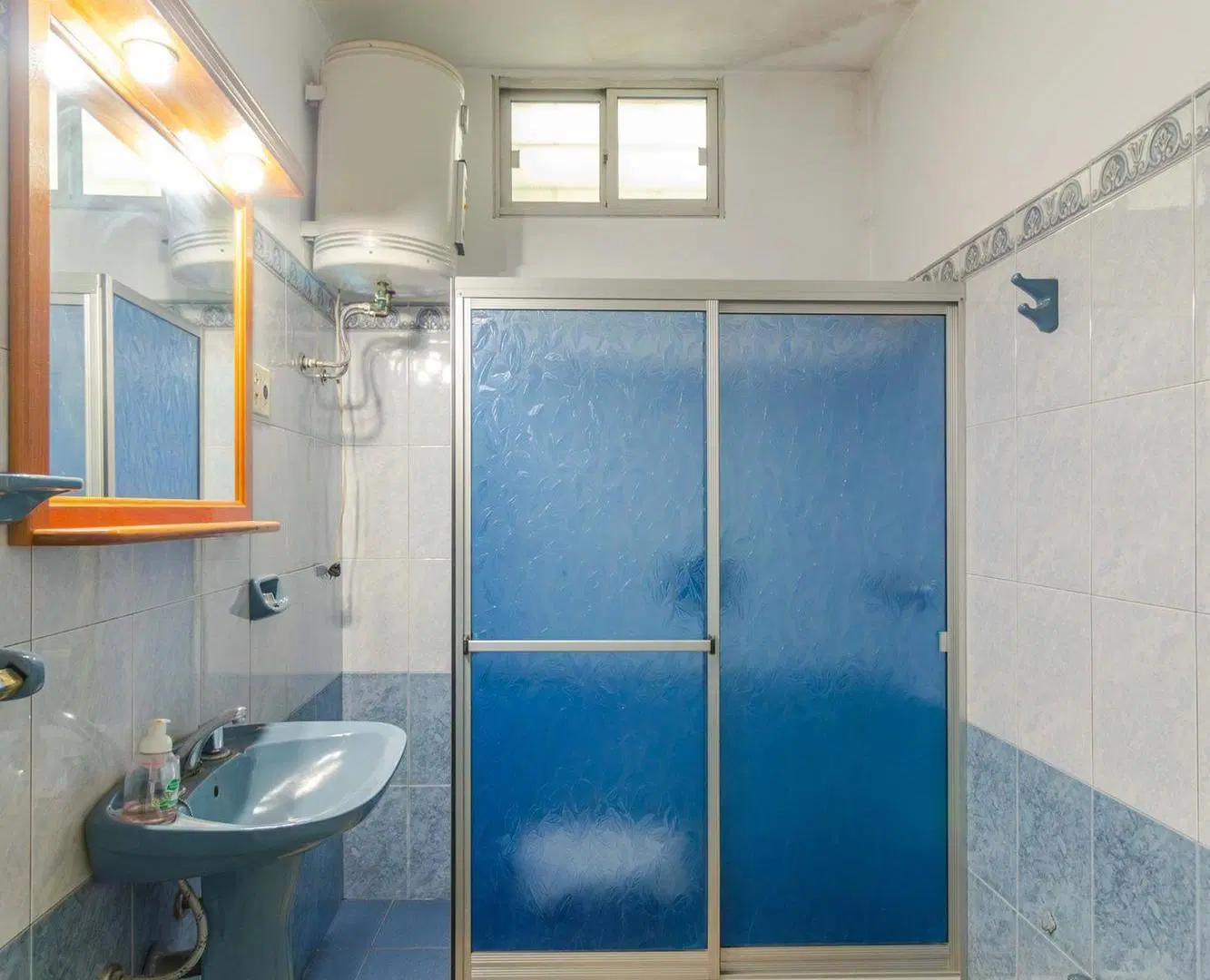 Venta casa 3 dormitorios Carrasco Sur a reciclar 3