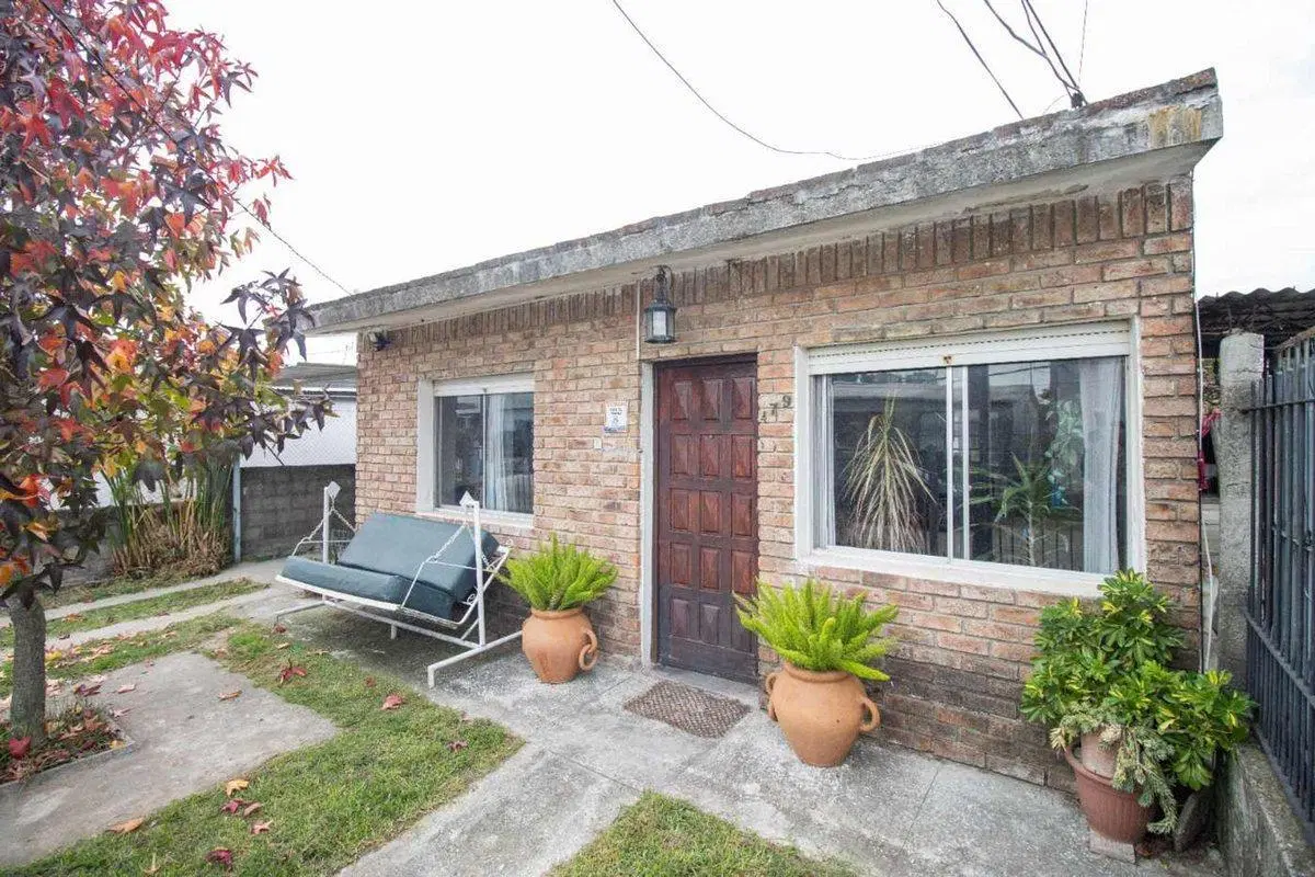 VENTA DE 2 CASAS  LAS PIEDRAS IDEAL INVERSORES 2
