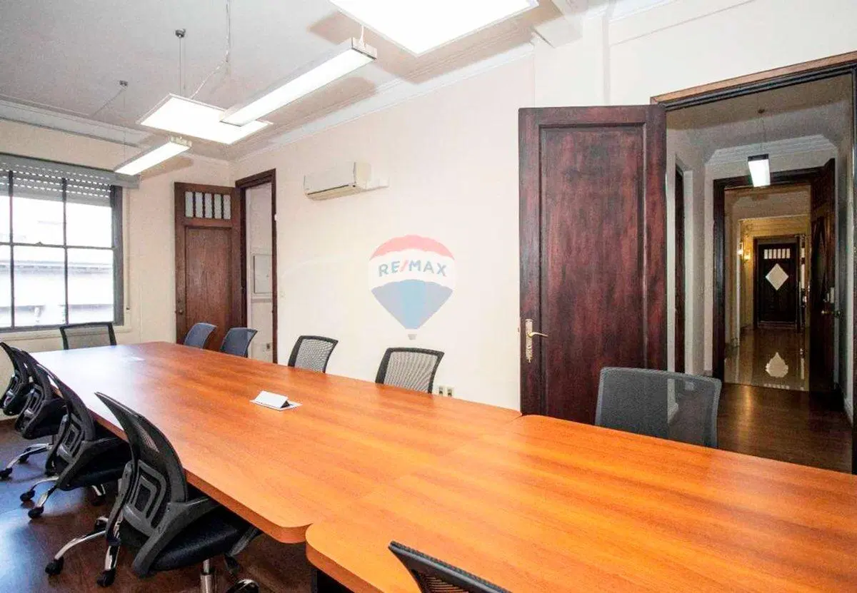 ALQUILER OFICINAS CIUDAD VIEJA PISO COMPLETO 3