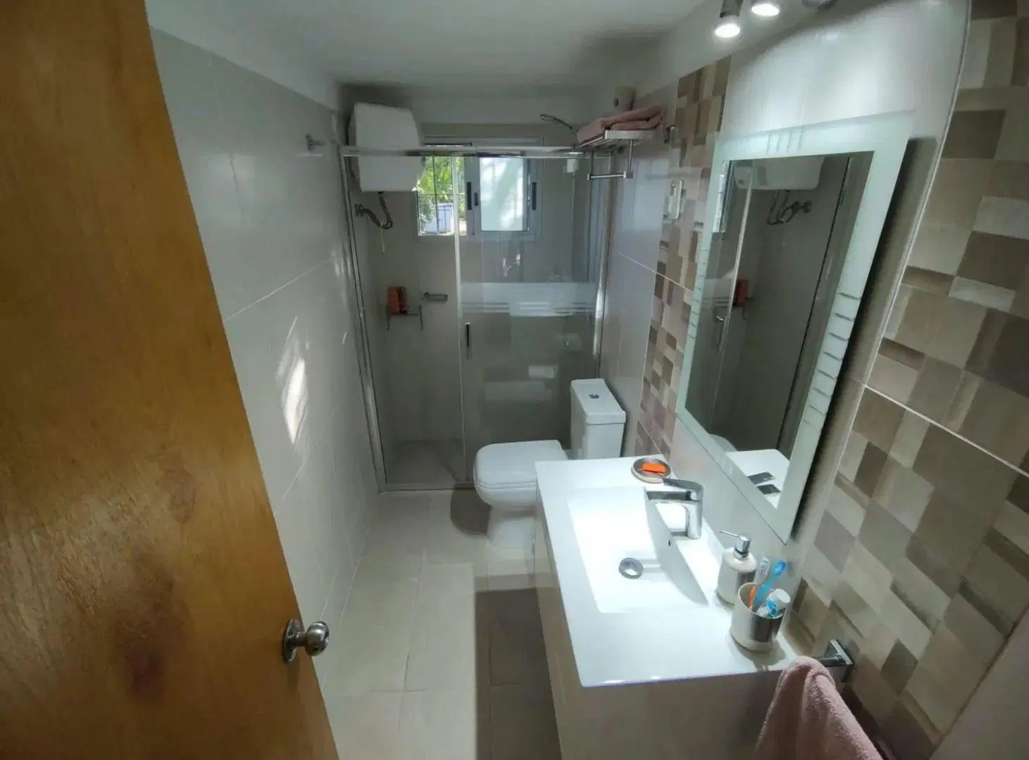 VENTA CASA EN NUEVA HELVECIA 5