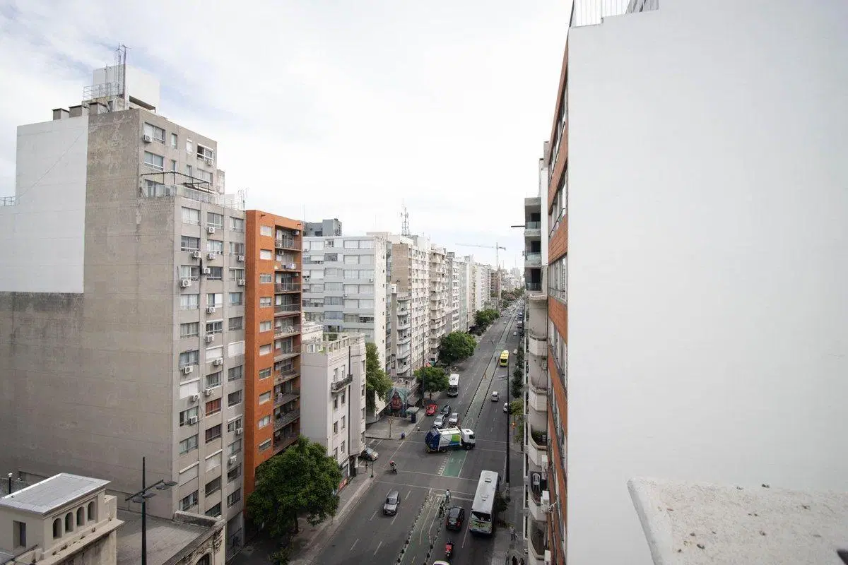 VENTA APARTAMENTO 3 DORMITORIO CENTRO 7% RENTA 4