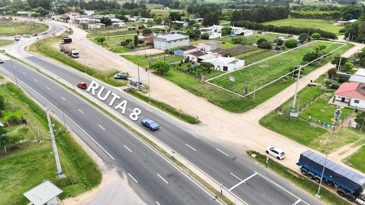 Vento terreno lotes Empalme Olmos sobre Ruta 8 3