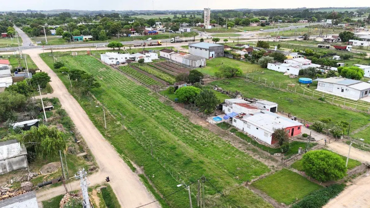 Vento terreno lotes Empalme Olmos sobre Ruta 8 5