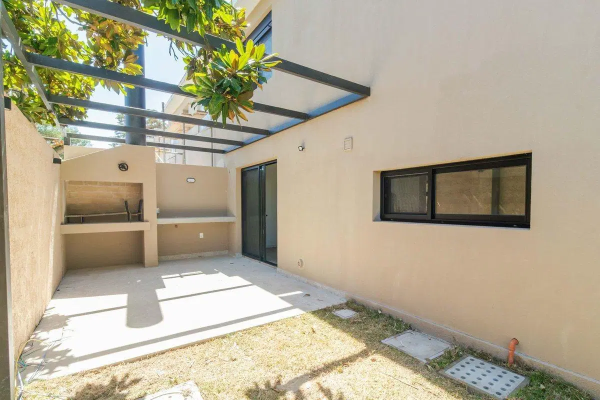 Venta Casa 3 dormitorios Shangrila 2