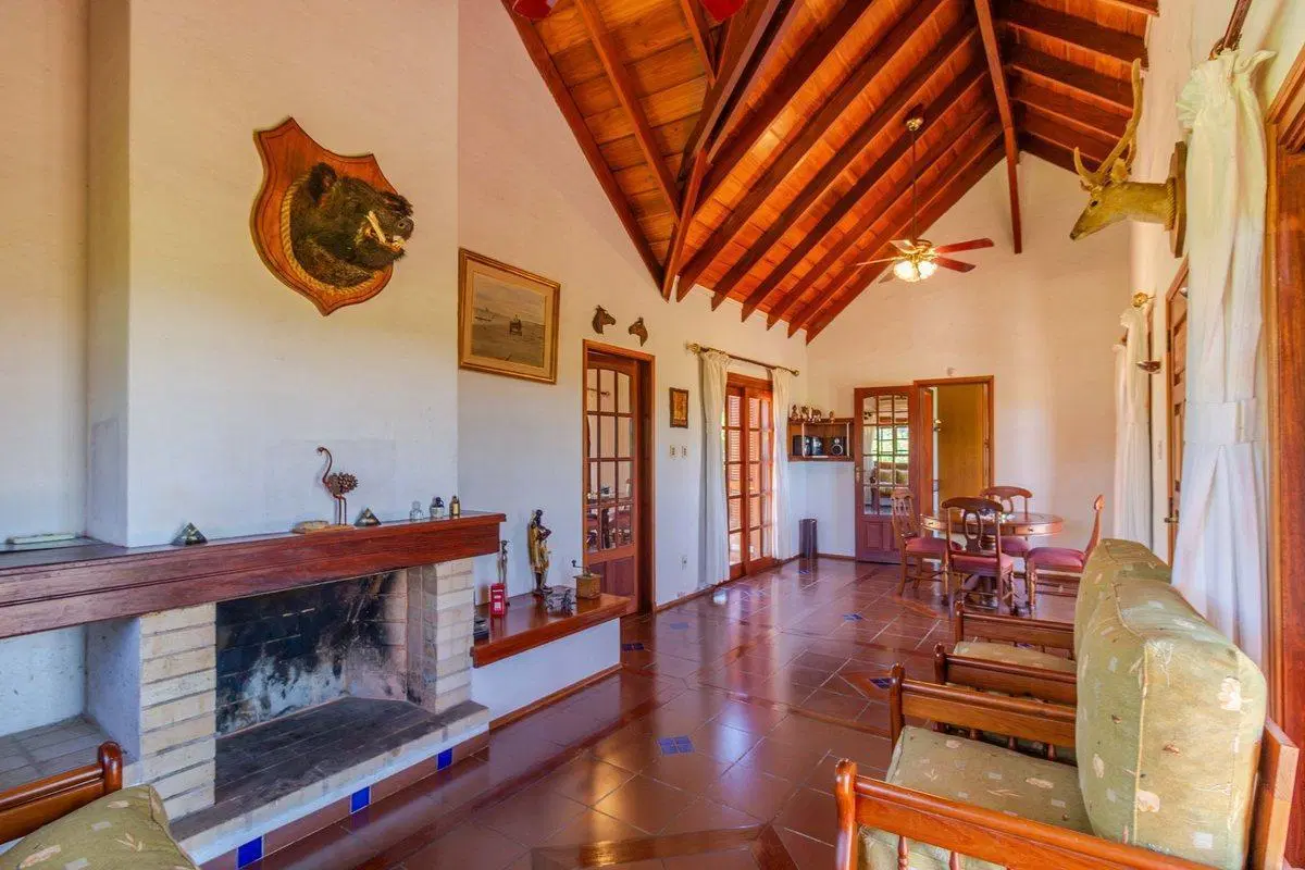 VENTA CAMPO 60H CASCO  Y GALPONES EN FRAY BENTOS 2