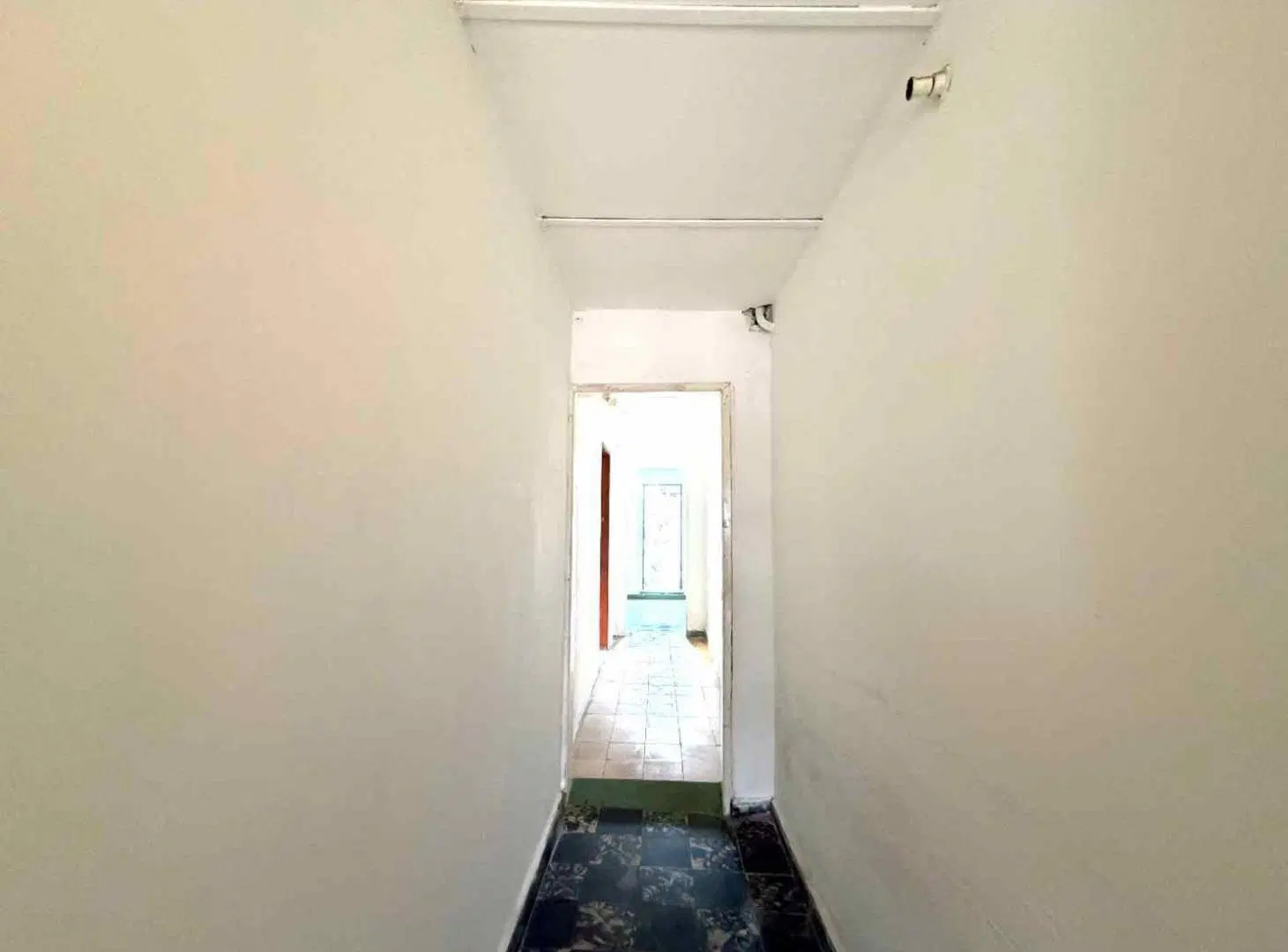 Alquilo casa 1 dormitorio Empalme Olmos 5