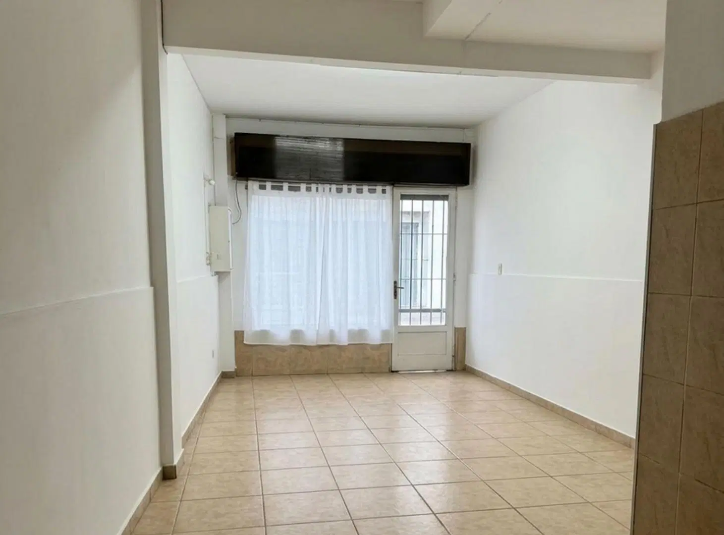 Venta de local comercial en Pocitos 1