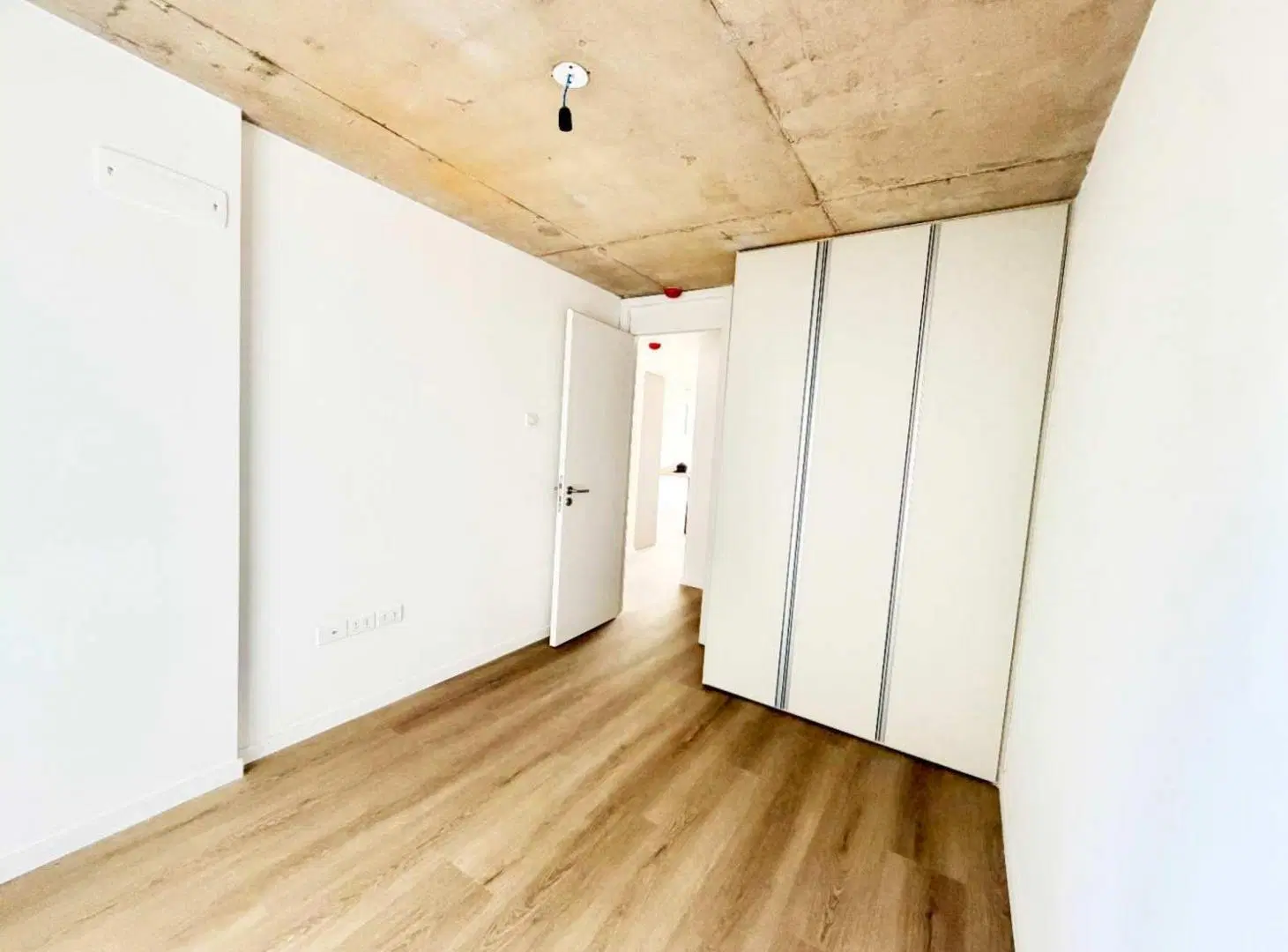 Venta apartamento en Pocitos con 2 garages 2