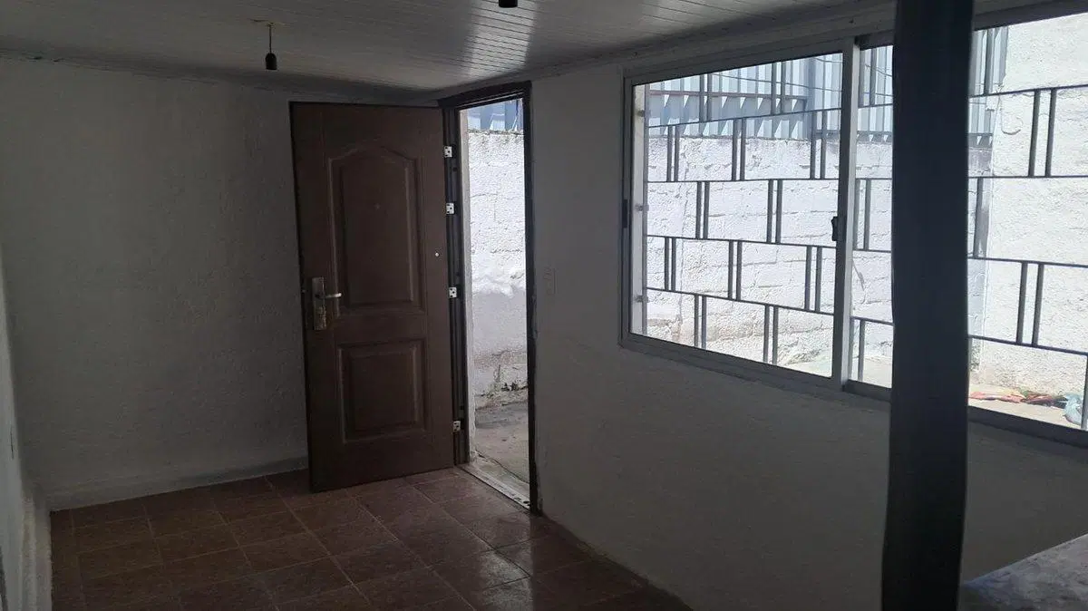 ALQUIULER CASA 2 DORMITORIOS LA TEJA 3