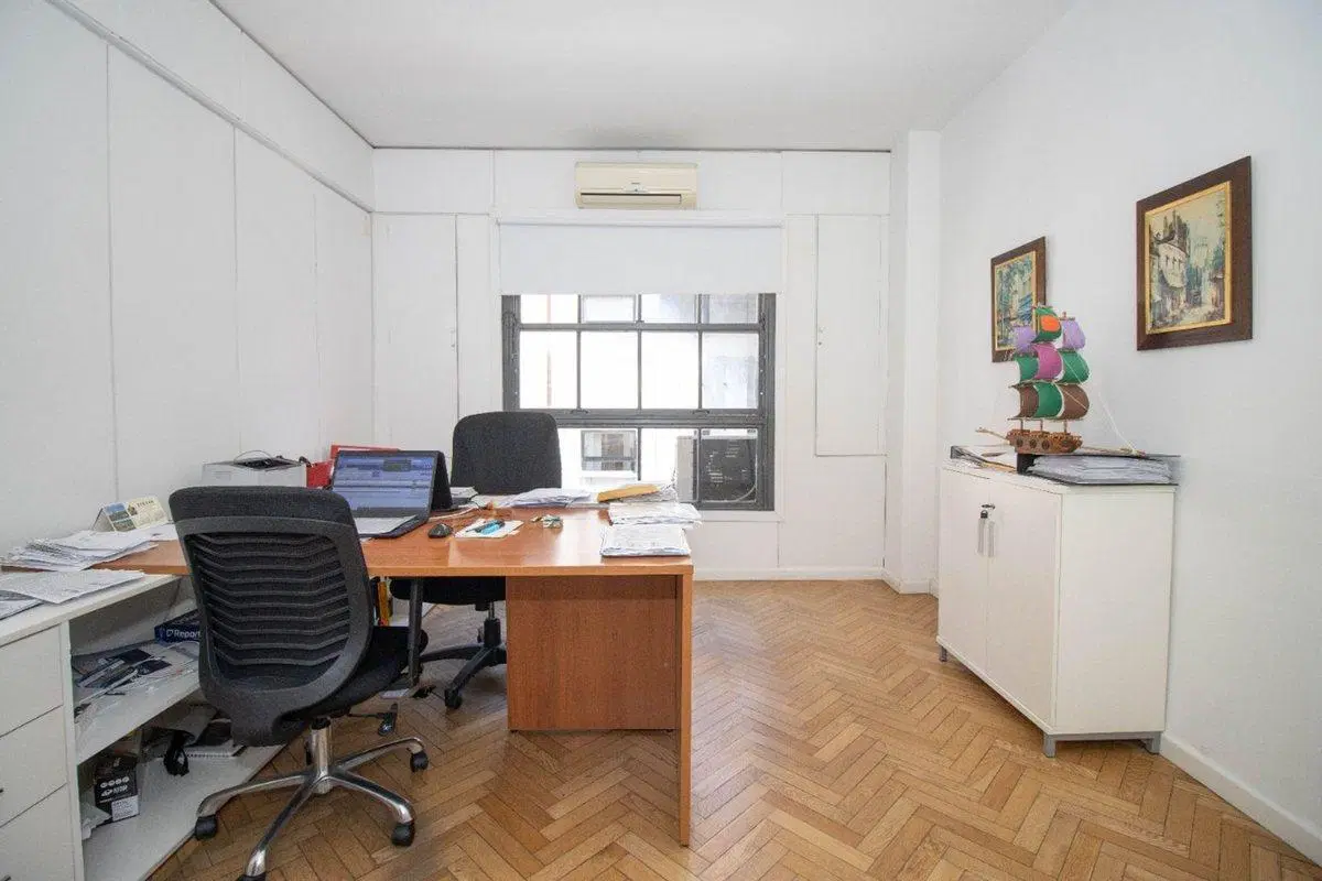 ALQUILER OFICINA CIUDAD VIEJA 5
