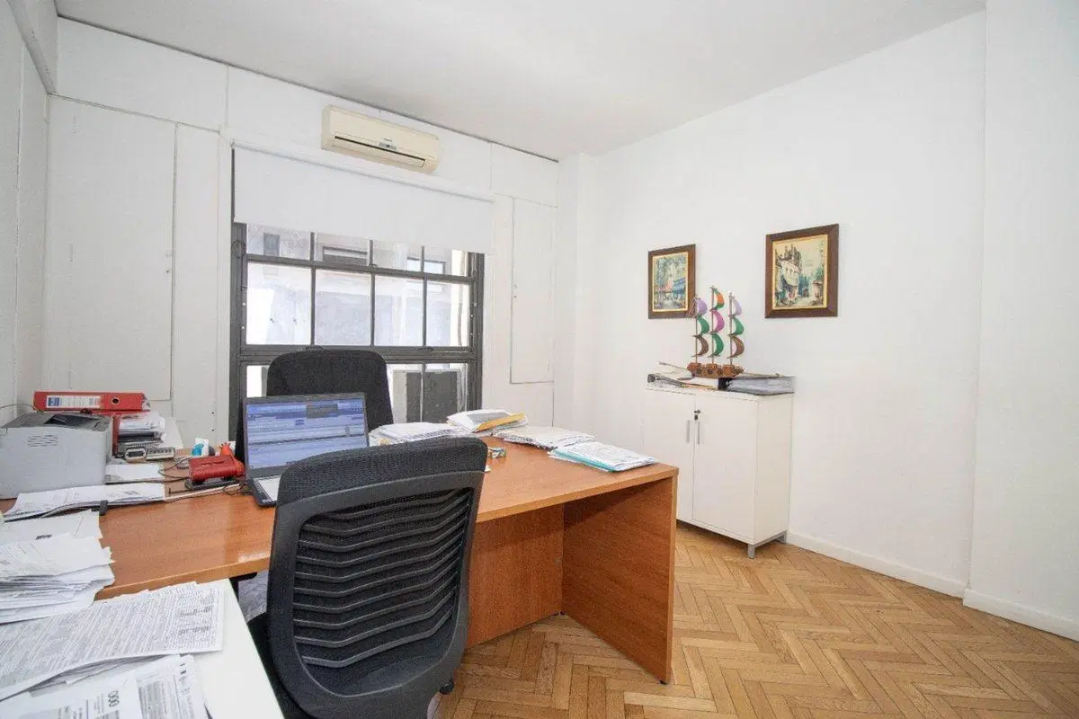 ALQUILER OFICINA CIUDAD VIEJA 3