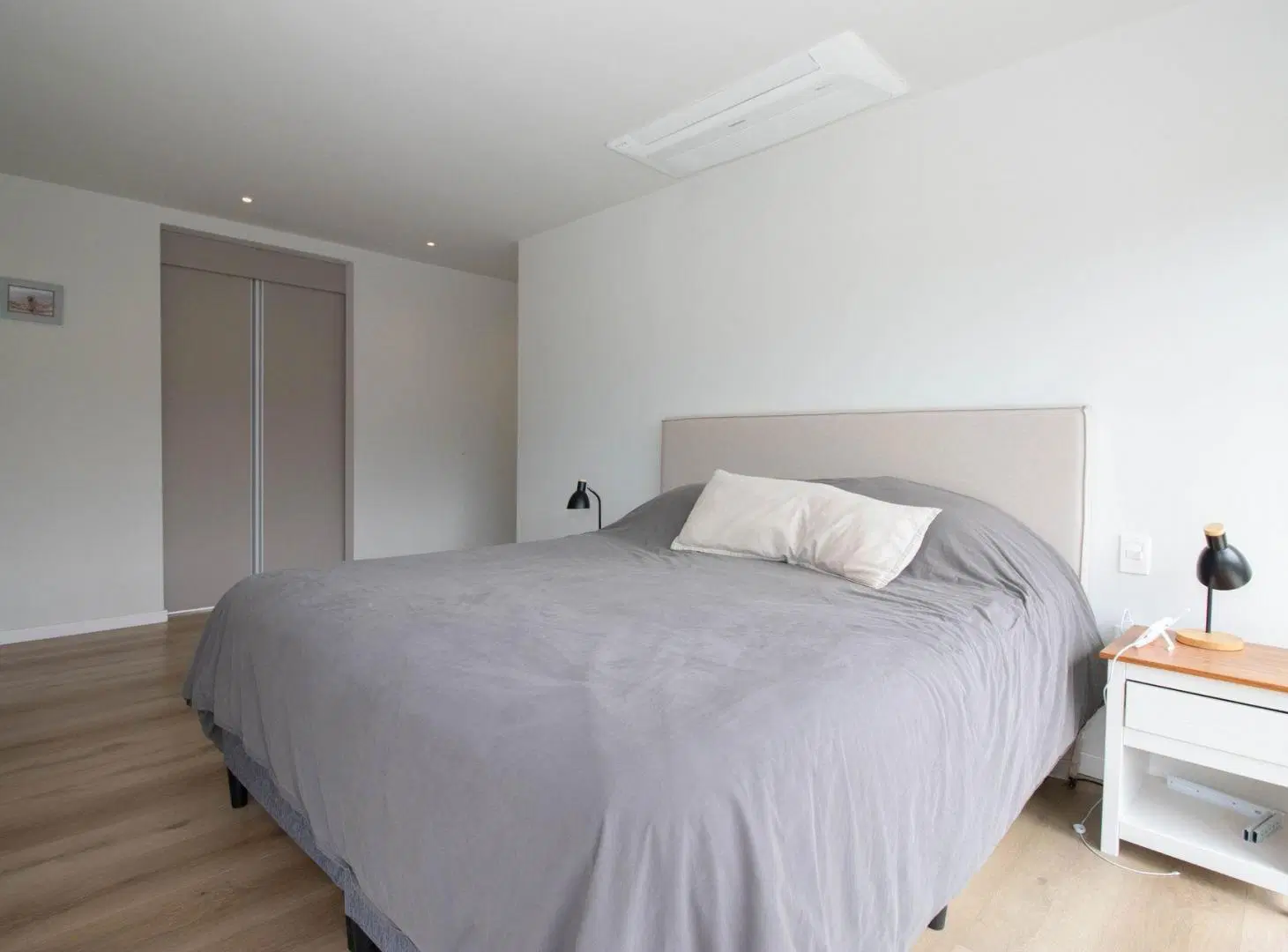 Venta apartamento tres dormitorios barrio parques 5