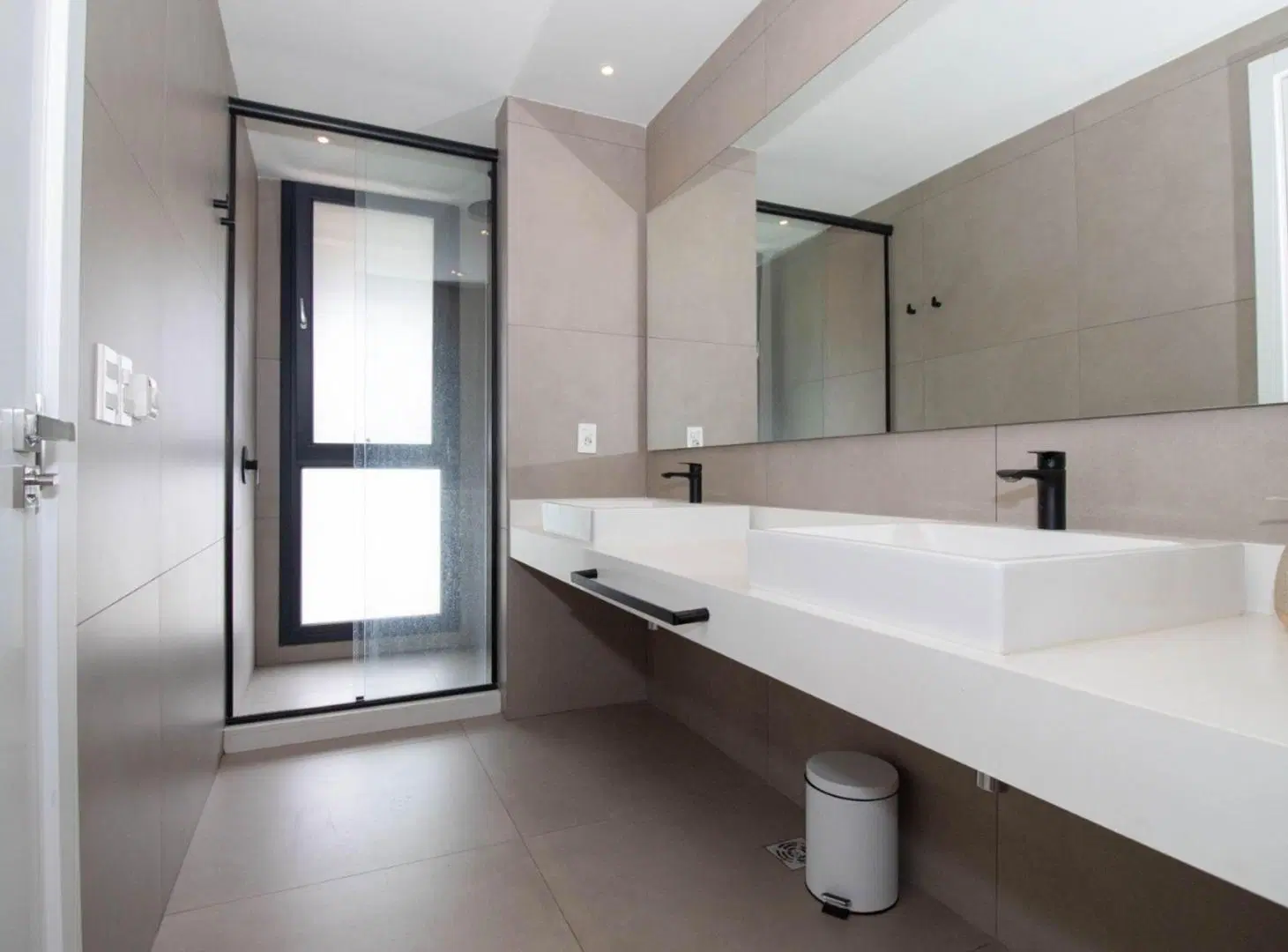Venta apartamento tres dormitorios barrio parques 4