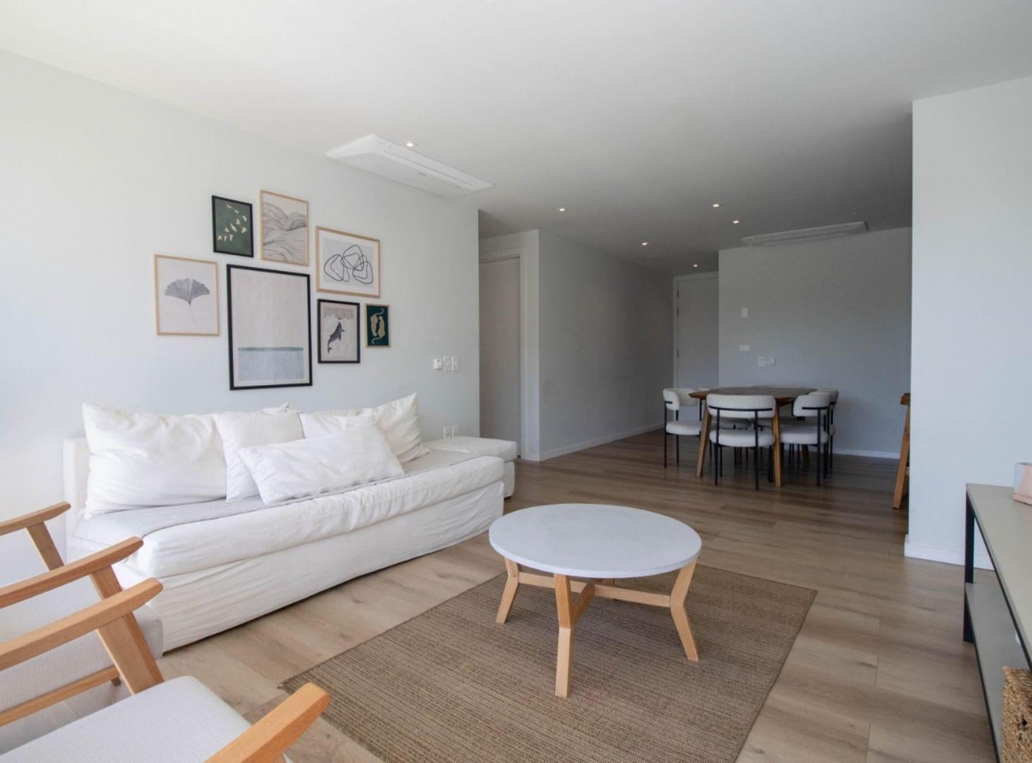 Venta apartamento tres dormitorios barrio parques