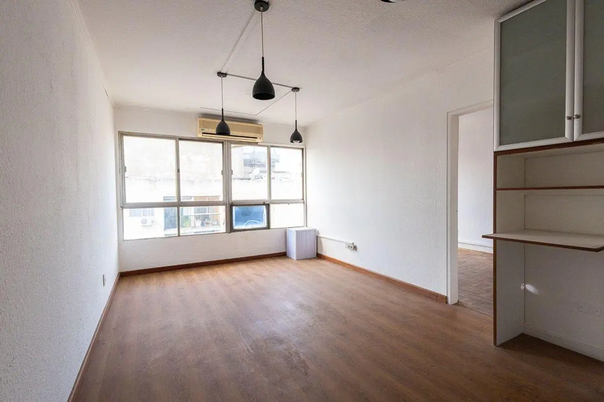 Alquiler de 4 oficinas en ciudad vieja 5