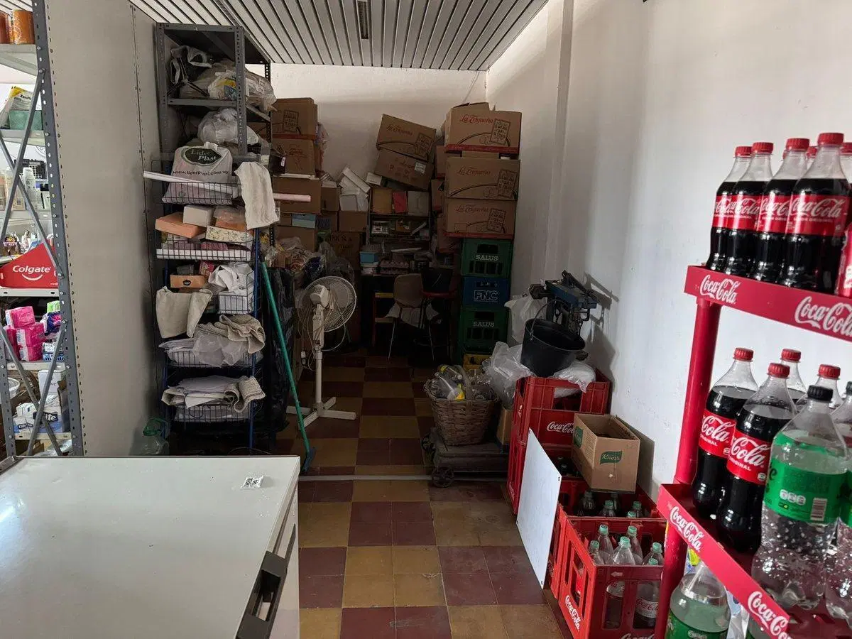 Comercio funcionando con casa en Empalme Olmos 5