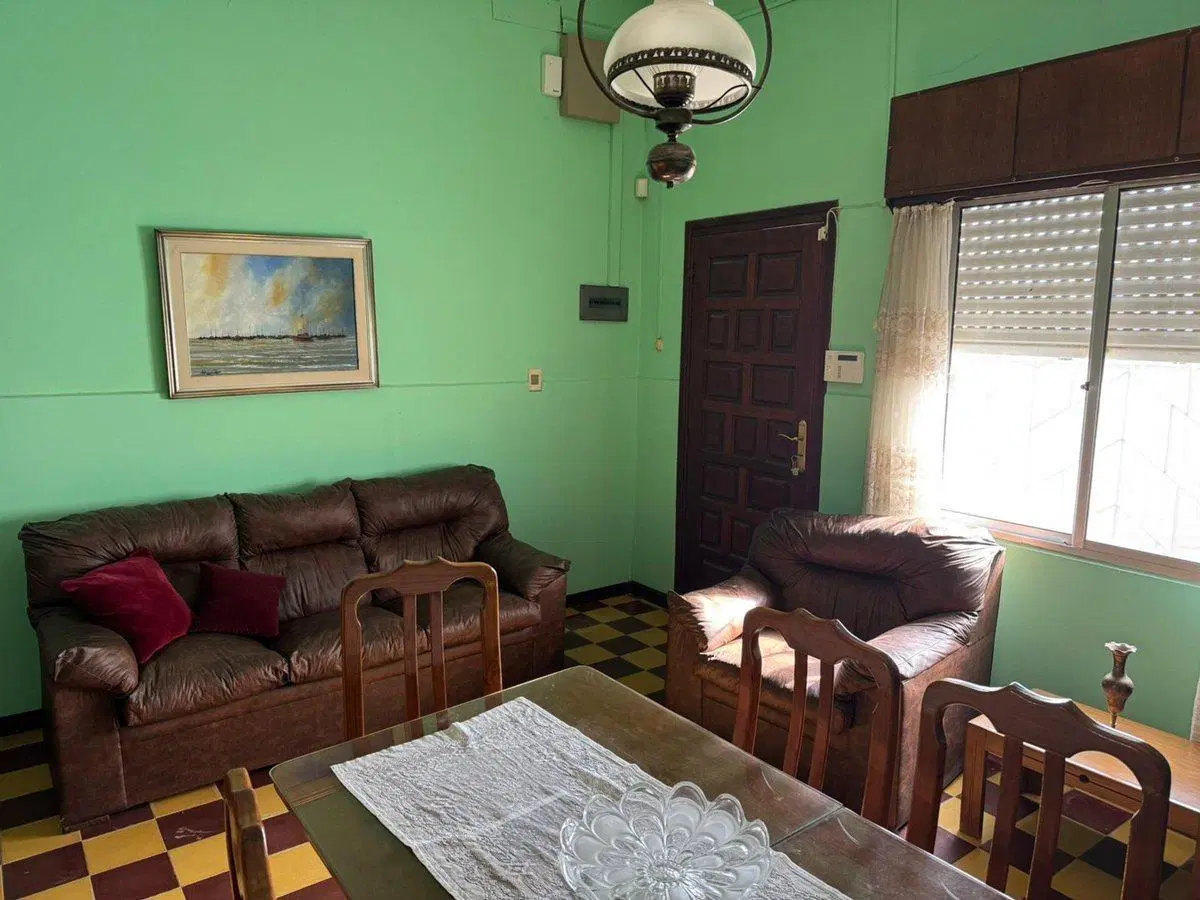 Venta de casa con comercio en Km 40 Empalme Olmos 5