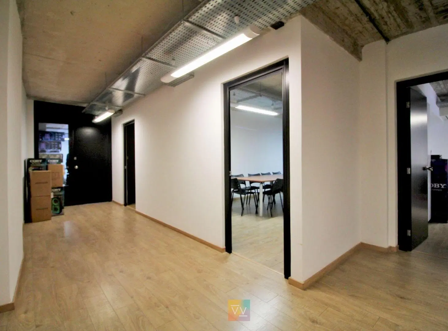VENTA OFICINA CIUDAD VIEJA 3