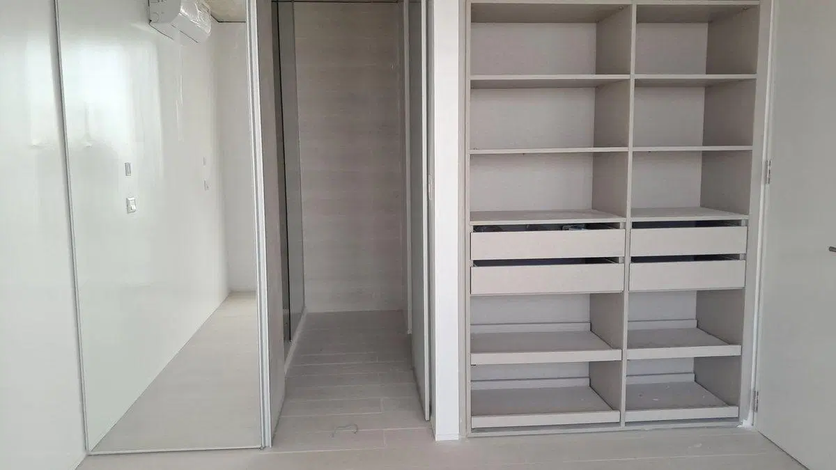VENTA  APARTAMENTO A ESTRENAR 1 DORMITORIO  BUCEO 4