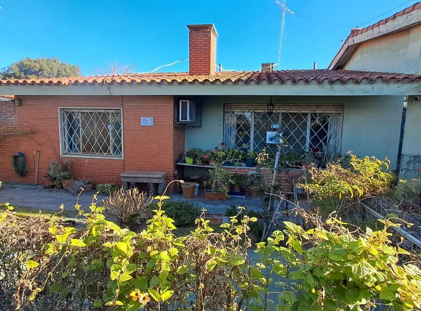 VENTA CASA 2 DORMITORIOS GARGE GALPON SOLYMAR SUR 4