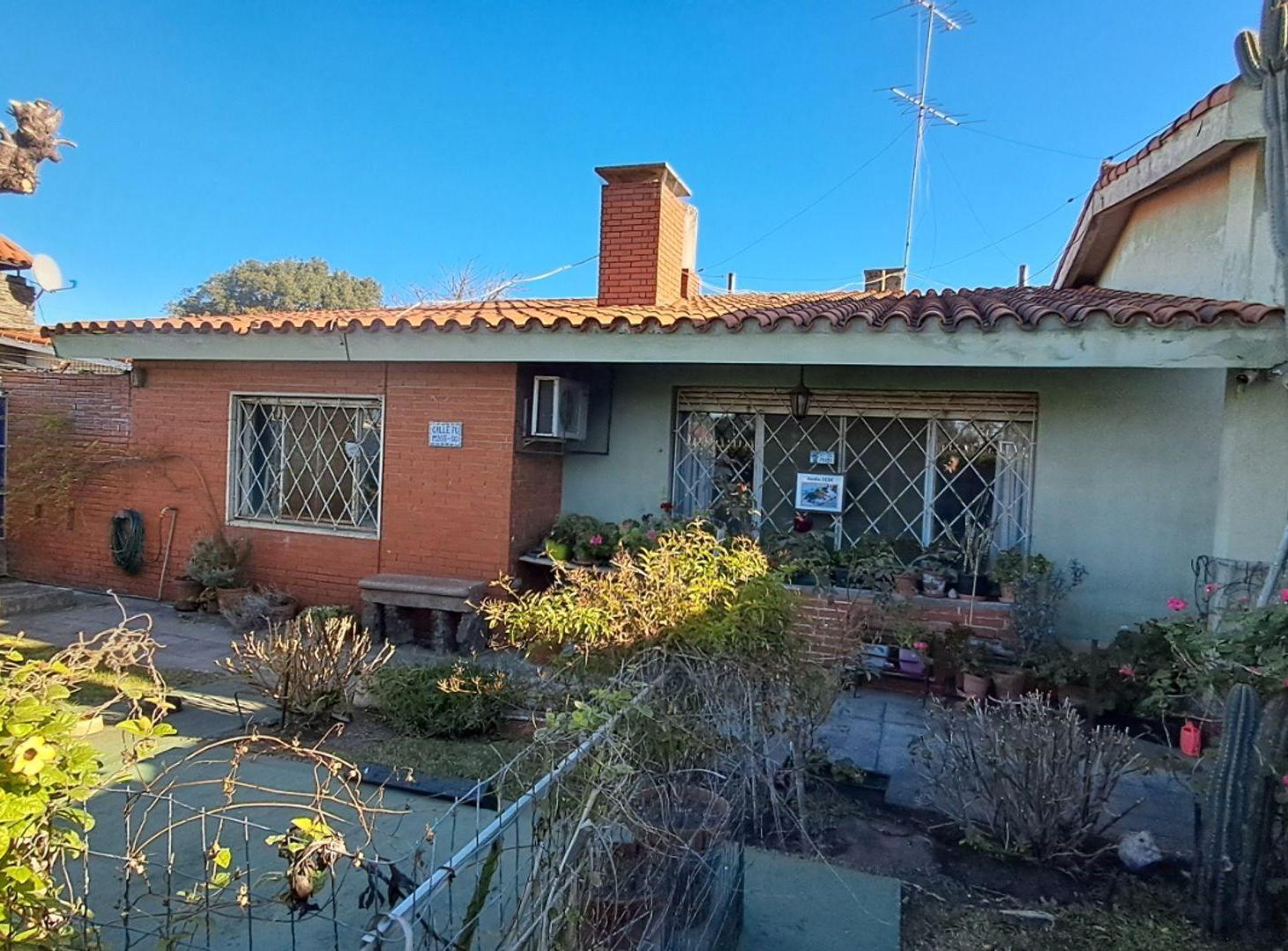 VENTA CASA 2 DORMITORIOS GARGE GALPON SOLYMAR SUR