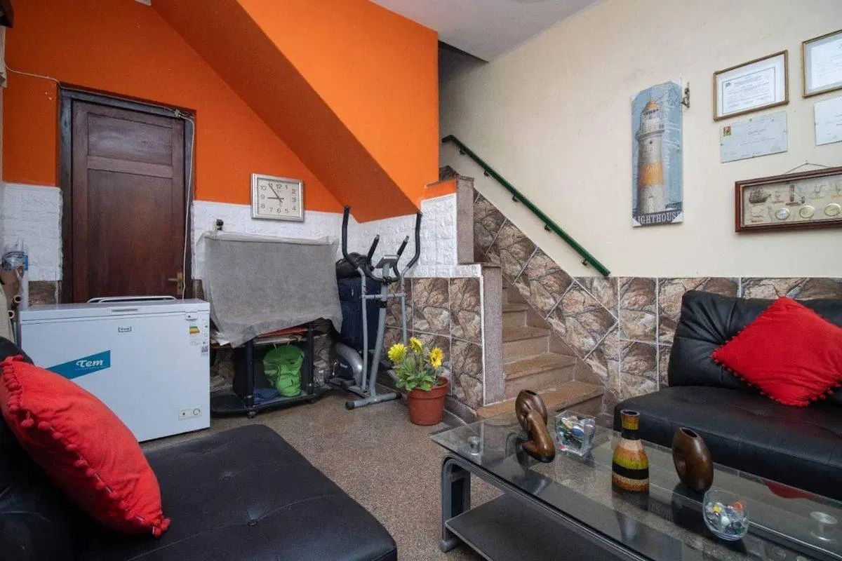 VENTA CASA 4 DORMITORIOS CERRO 4