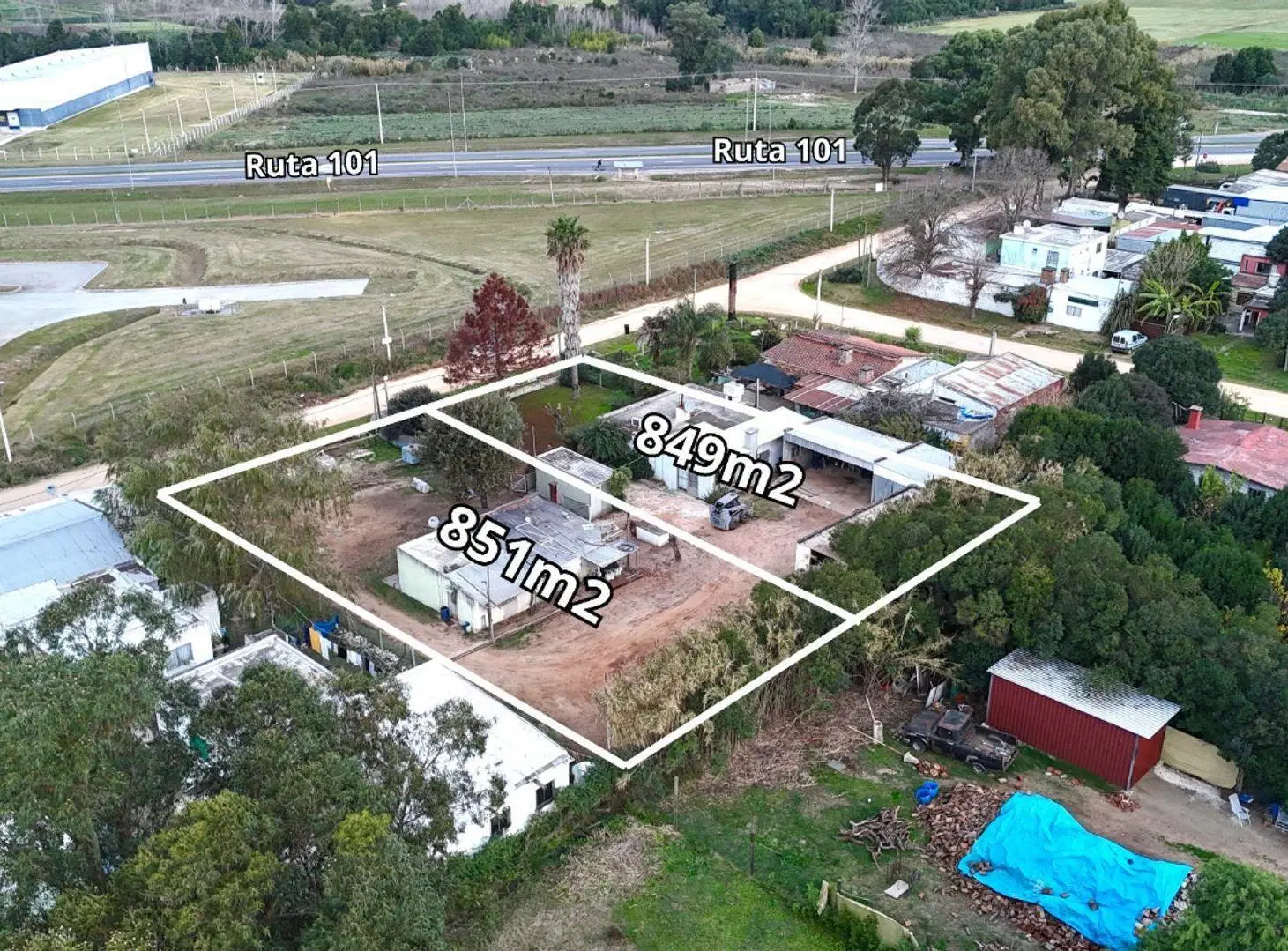 Vendo casa 2 Dormitorios y garaje  Barros Blancos 2