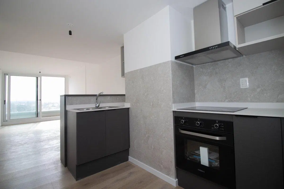 VENTA APARTAMENTO 1 DORMITORIO CARRASCO GARAGE 4