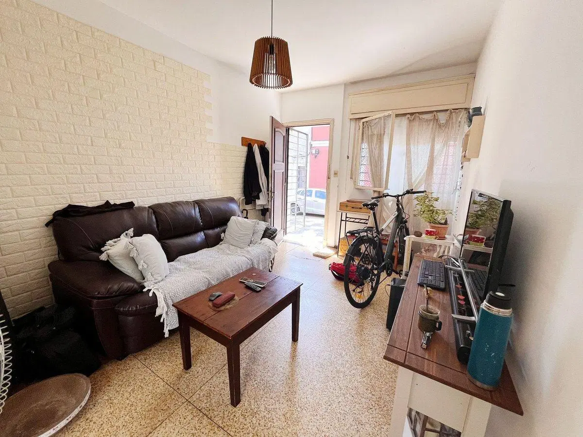 Venta 2 Casas con Renta 7% La Comercial 3