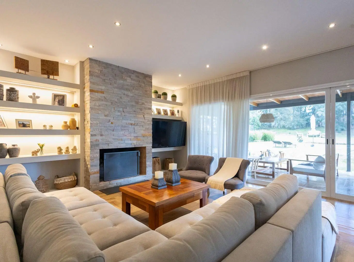VENTA CASA COLINAS DE CARRASCO 4 DORMITORIOS 5