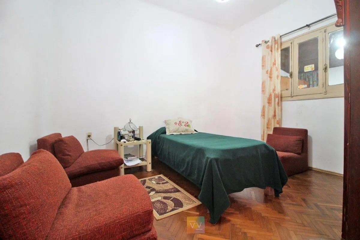 Venta Casa 5 Dormitorios y Apto, Villa Española 3