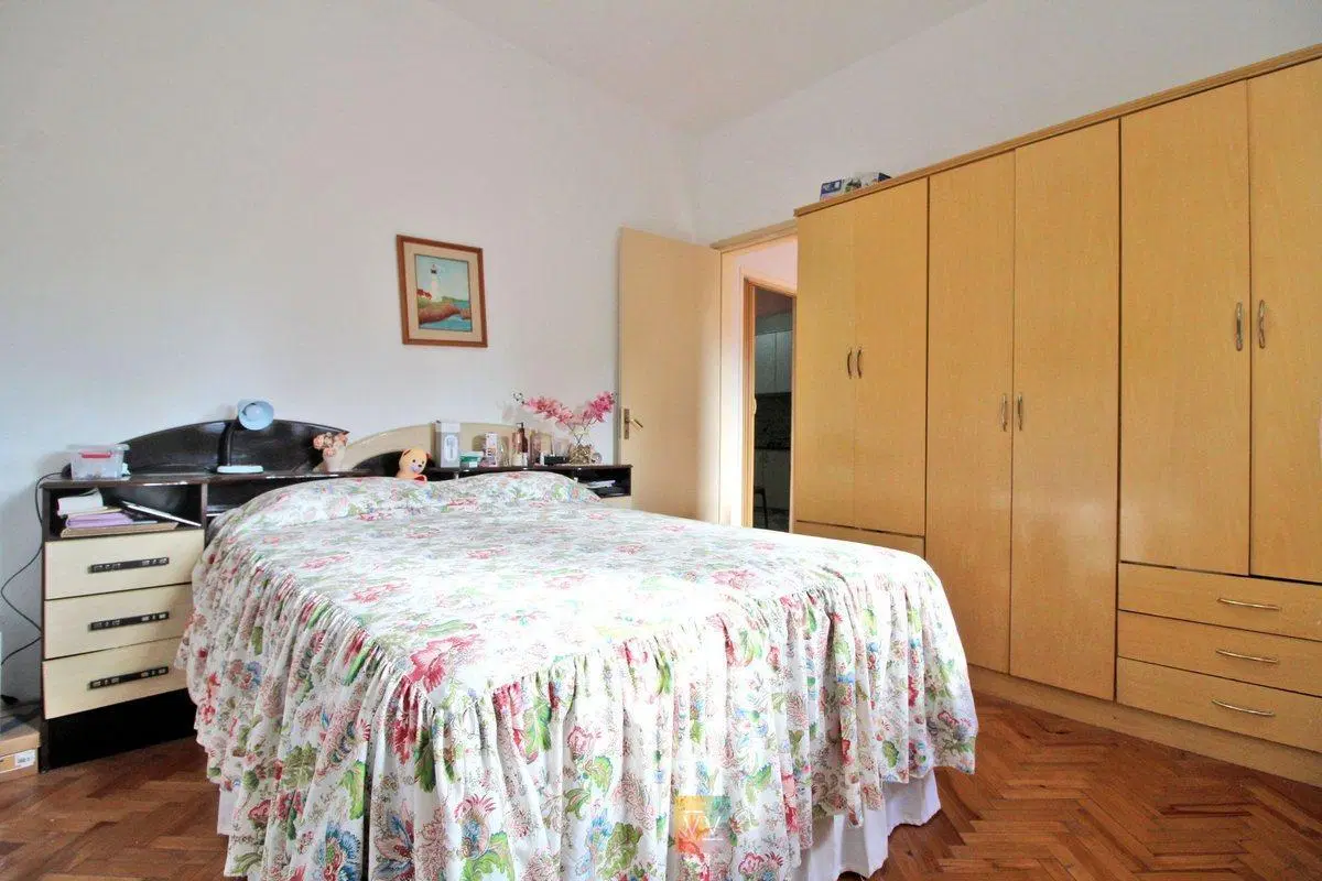 Venta Casa 5 Dormitorios y Apto, Villa Española 4