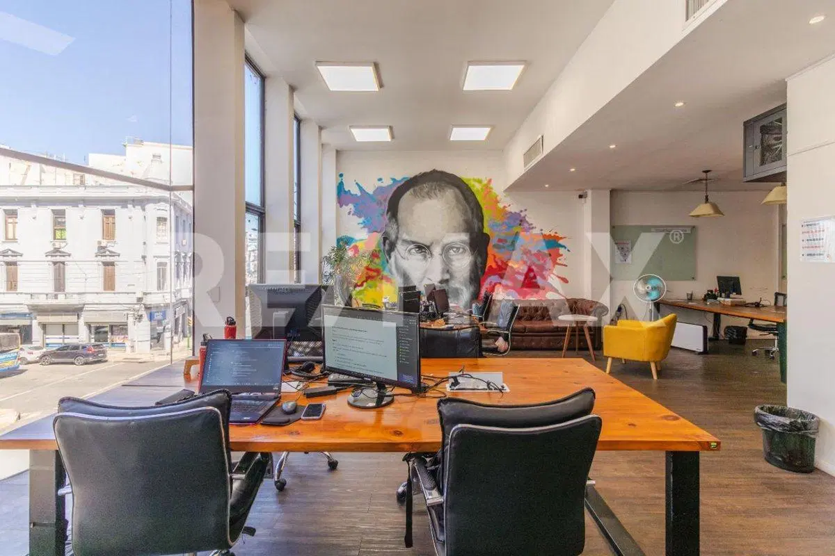 Venta de local comercial en el centro con renta 3