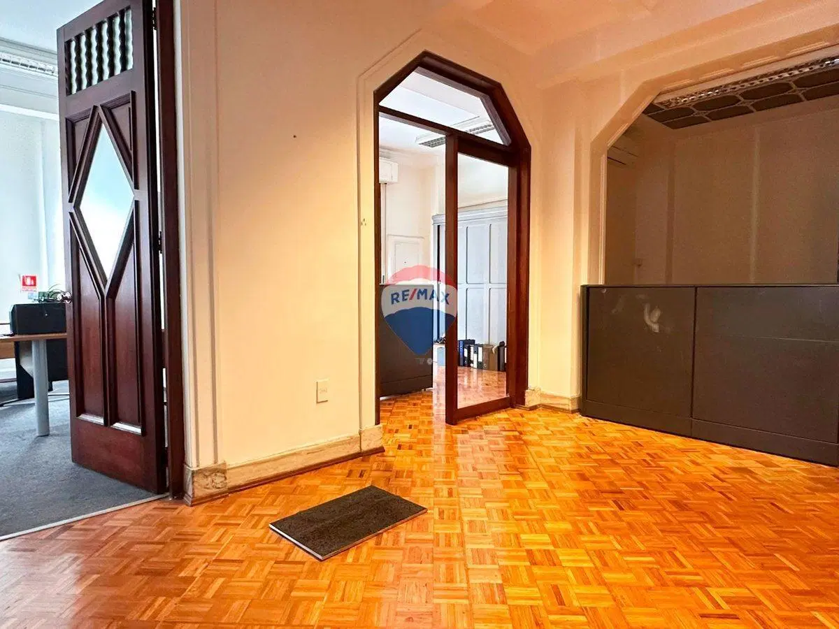 ALQUILER OFICINAS CIUDAD VIEJA PISO COMPLETO 3