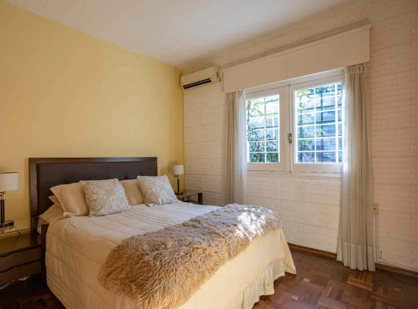 Venta Casa PH 3 dorm garaje y patio en Malvin Sur 5