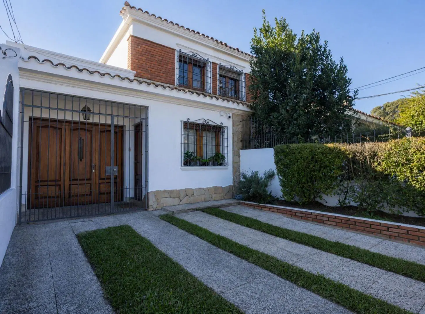 Venta Casa PH 3 dorm garaje y patio en Malvin Sur 2