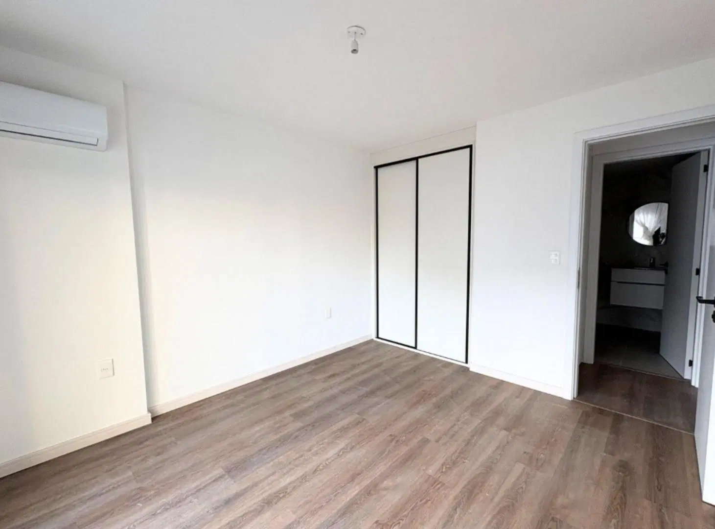 Alquila apartamento un dormitorio y cochera cordon 1