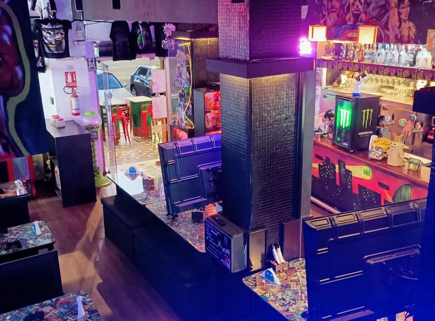 Venta amplio local en Centro con renta 2