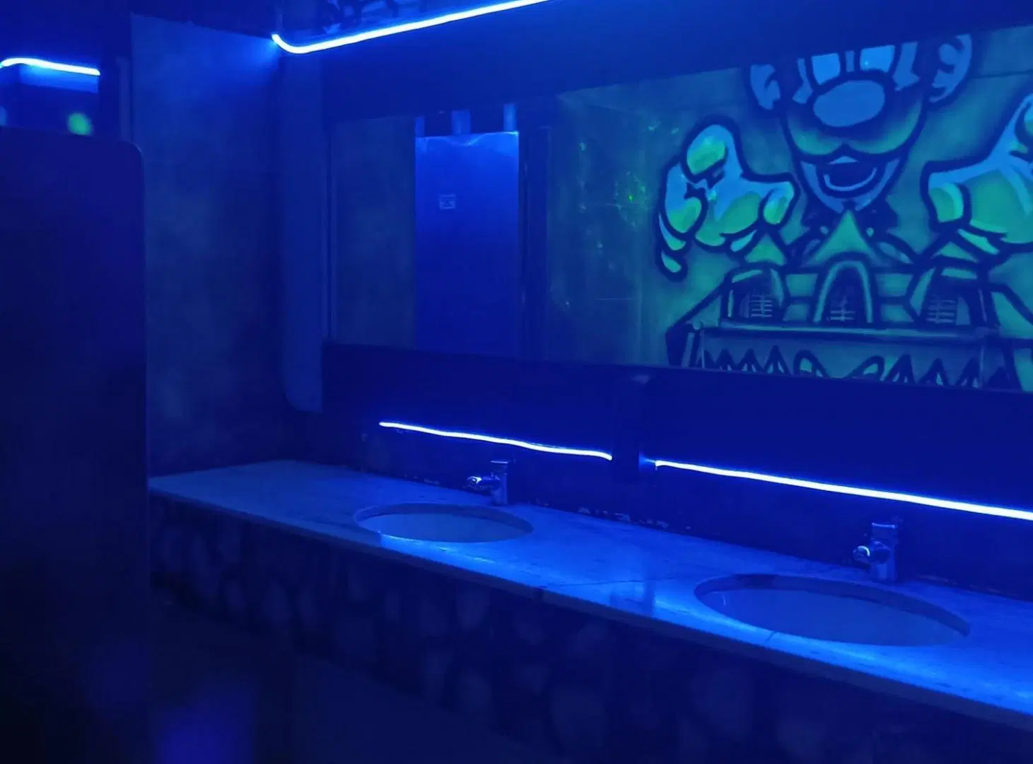 Venta amplio local en Centro con renta 5