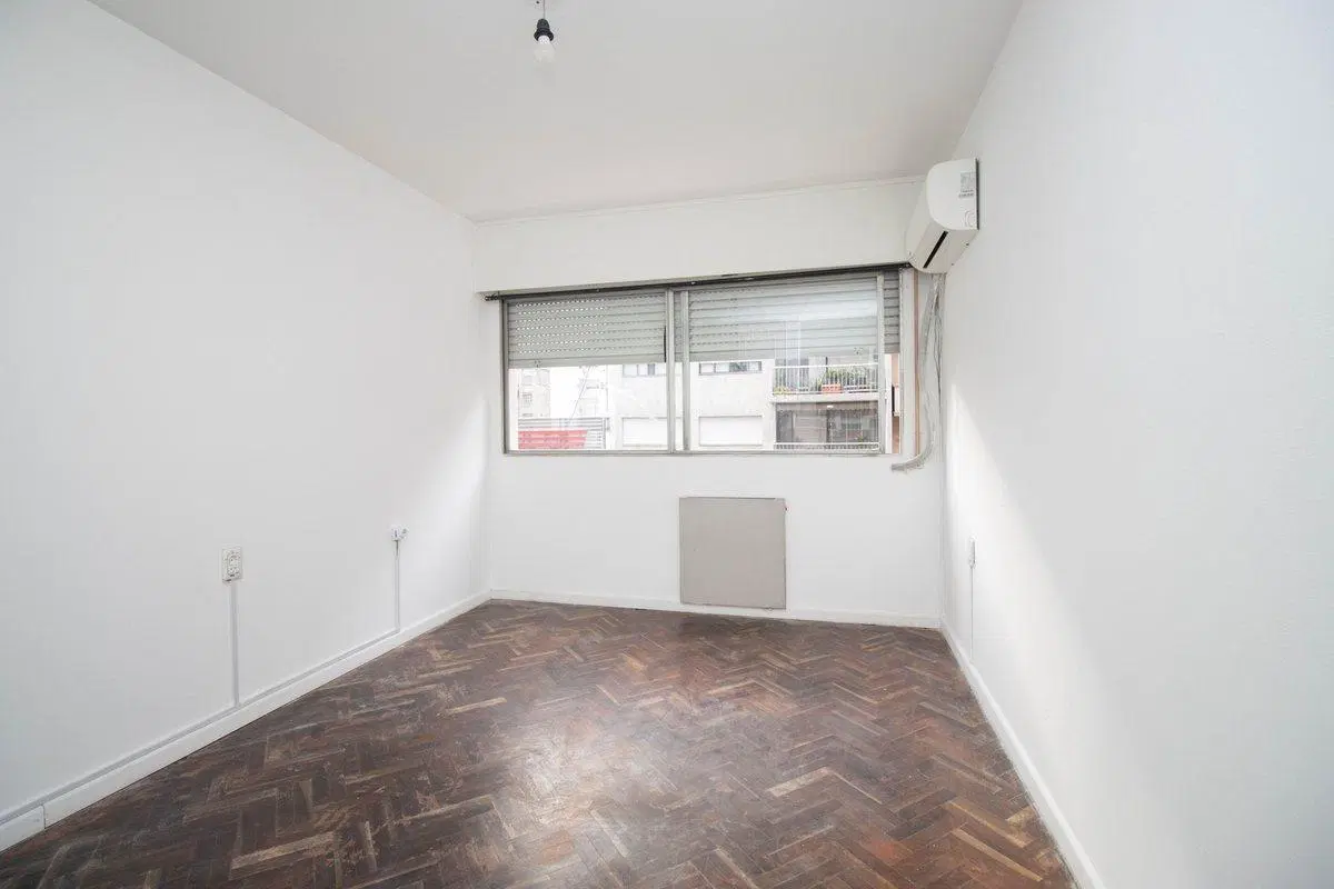 Venta apartamento 4 dormitorios Centro 2