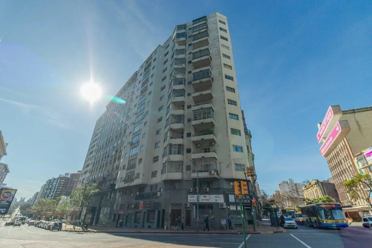 Venta Apartamento centro 3 dormitorios 8