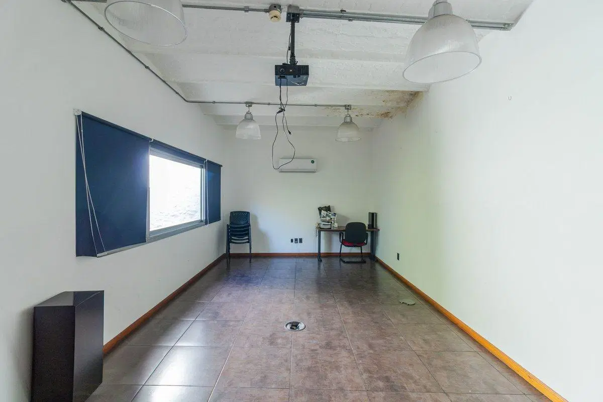 VENTA DEPOSITO Y LOCAL COMERCIAL EN VILLA MUNOZ 5
