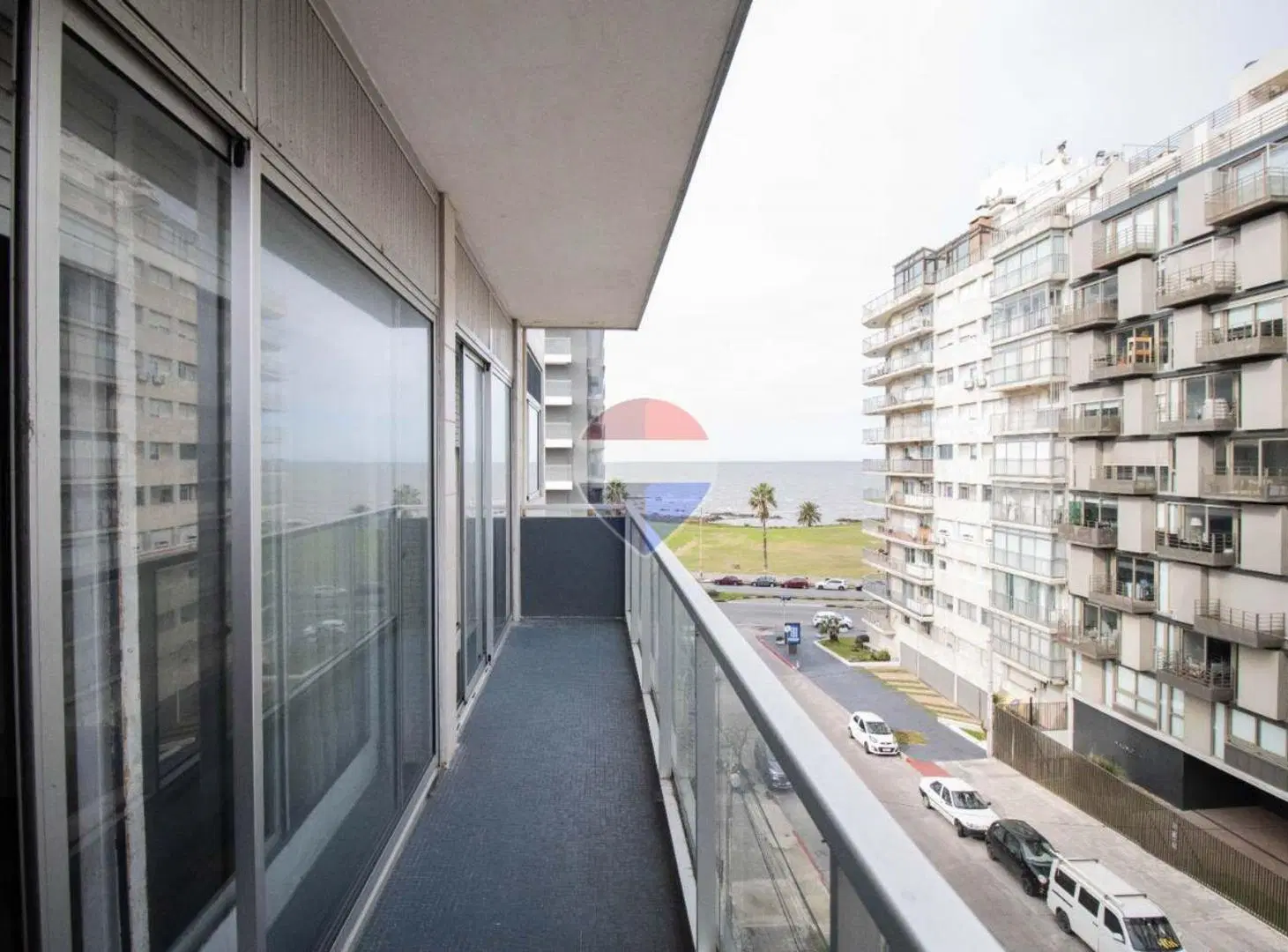 VENTA APARTAMENTO 4 DORMITORIOS PUNTA CARRETAS 5