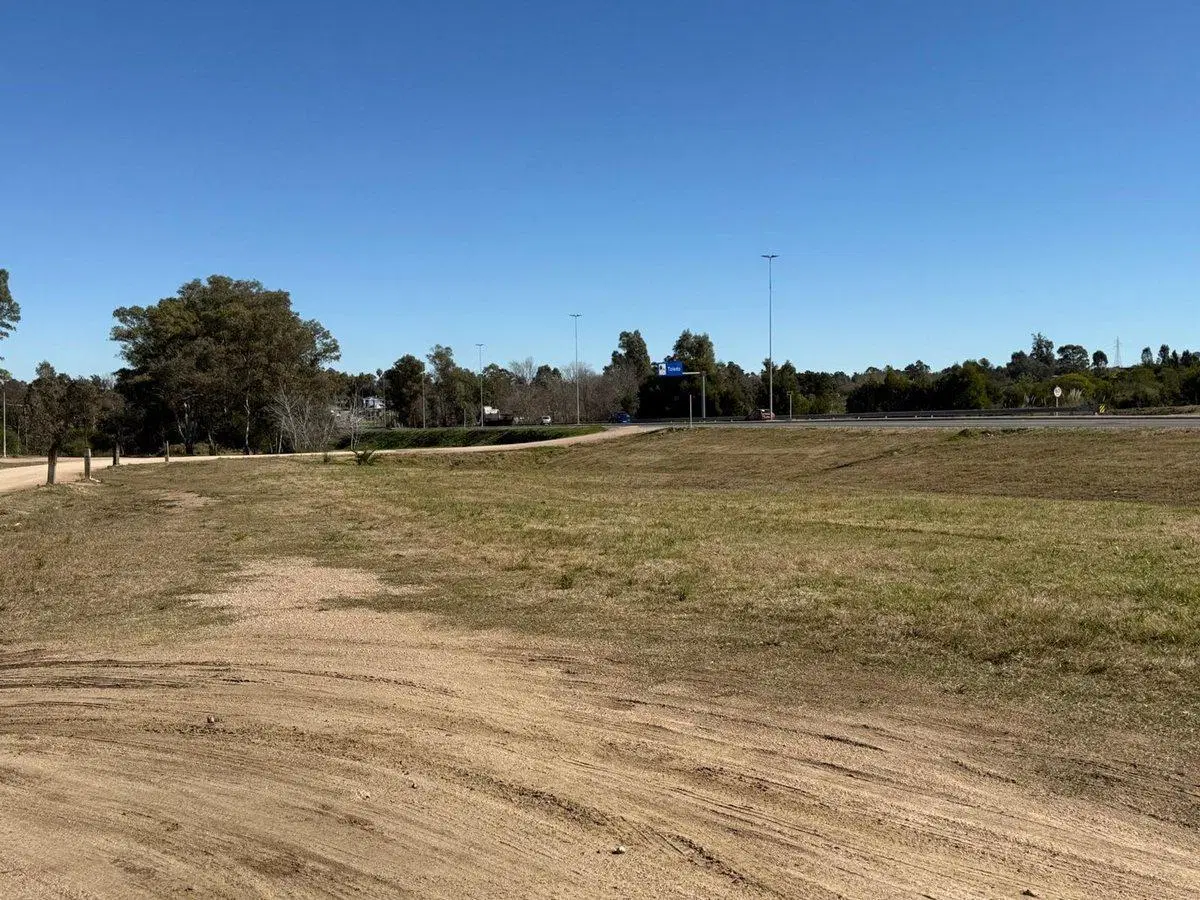 Venta de Chacra 7 has Ruta 6 km 25300 3