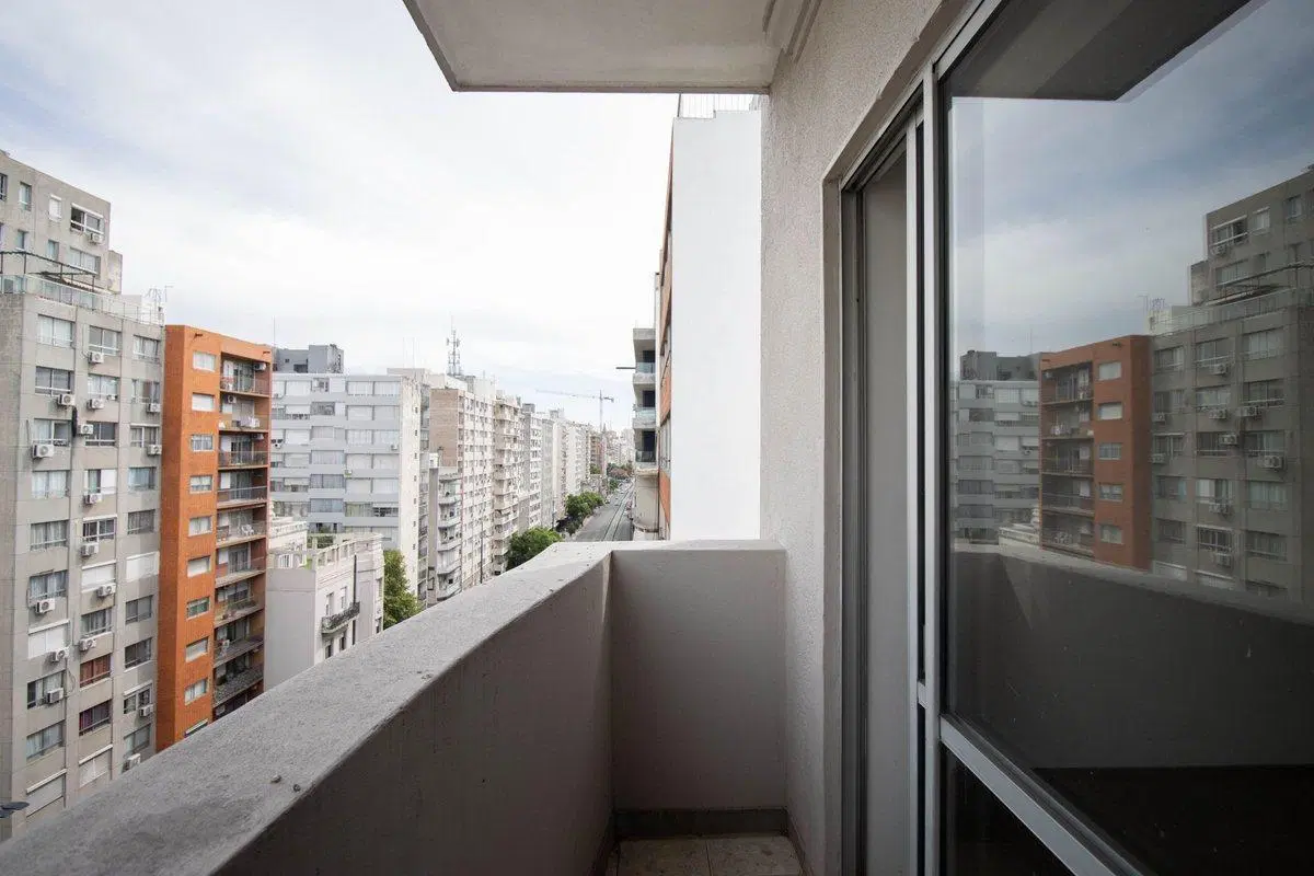 VENTA APARTAMENTO 3 DORMITORIO CENTRO 7% RENTA 5