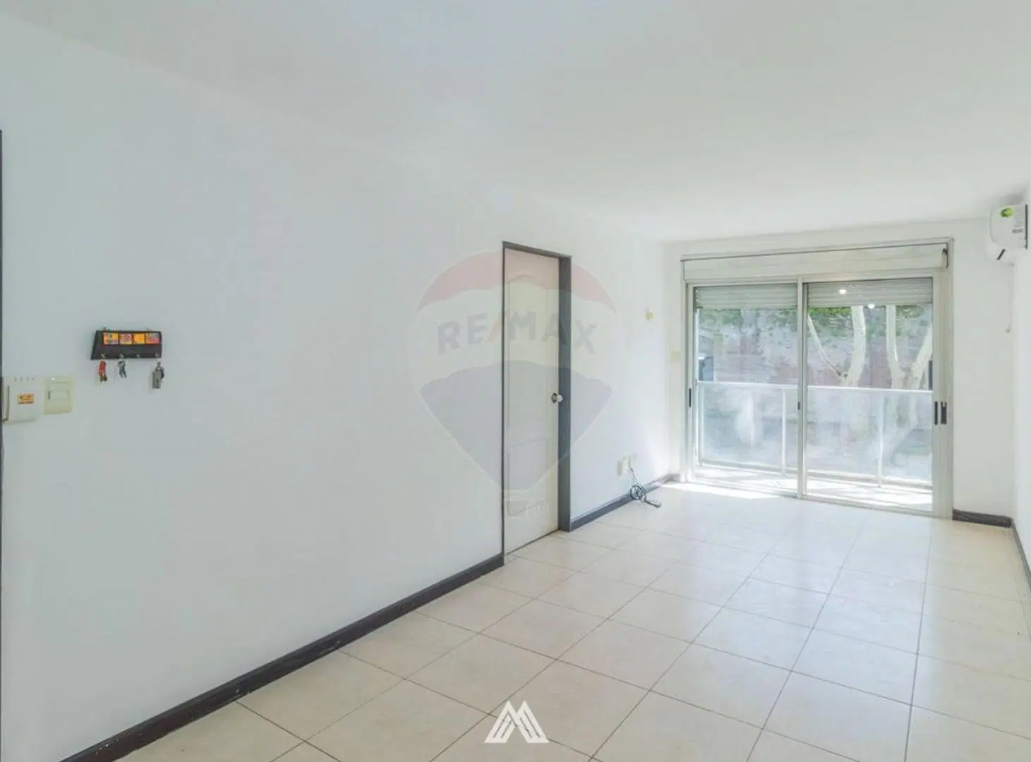 Alquiler apartamento 1 dormitorio y cochera Aguada 2