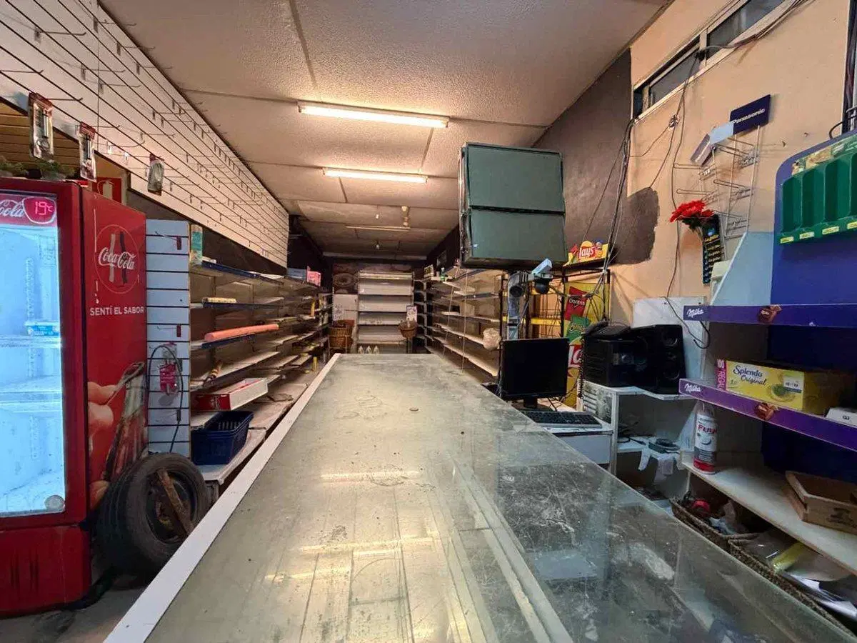 Alquilo Supermercado Panadería Deposito Malvin Nor 5